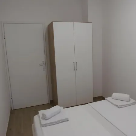Rajski Dvor 2 Apartment *