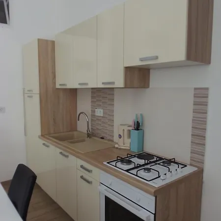 Apartment Rajski Dvor 2 *