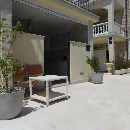 Apartment Rajski Dvor 2