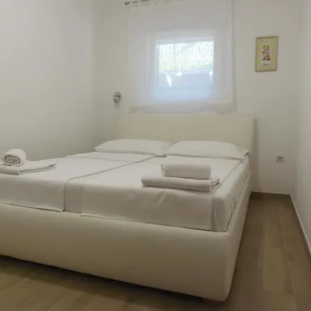 Apartment Rajski Dvor 2 Bol