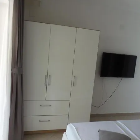 Rajski Dvor 2 Bol